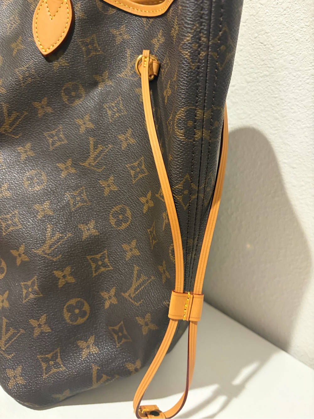 Louis Vuitton Brown Monogram Neverfull GM Tote - Picture 7 of 14
